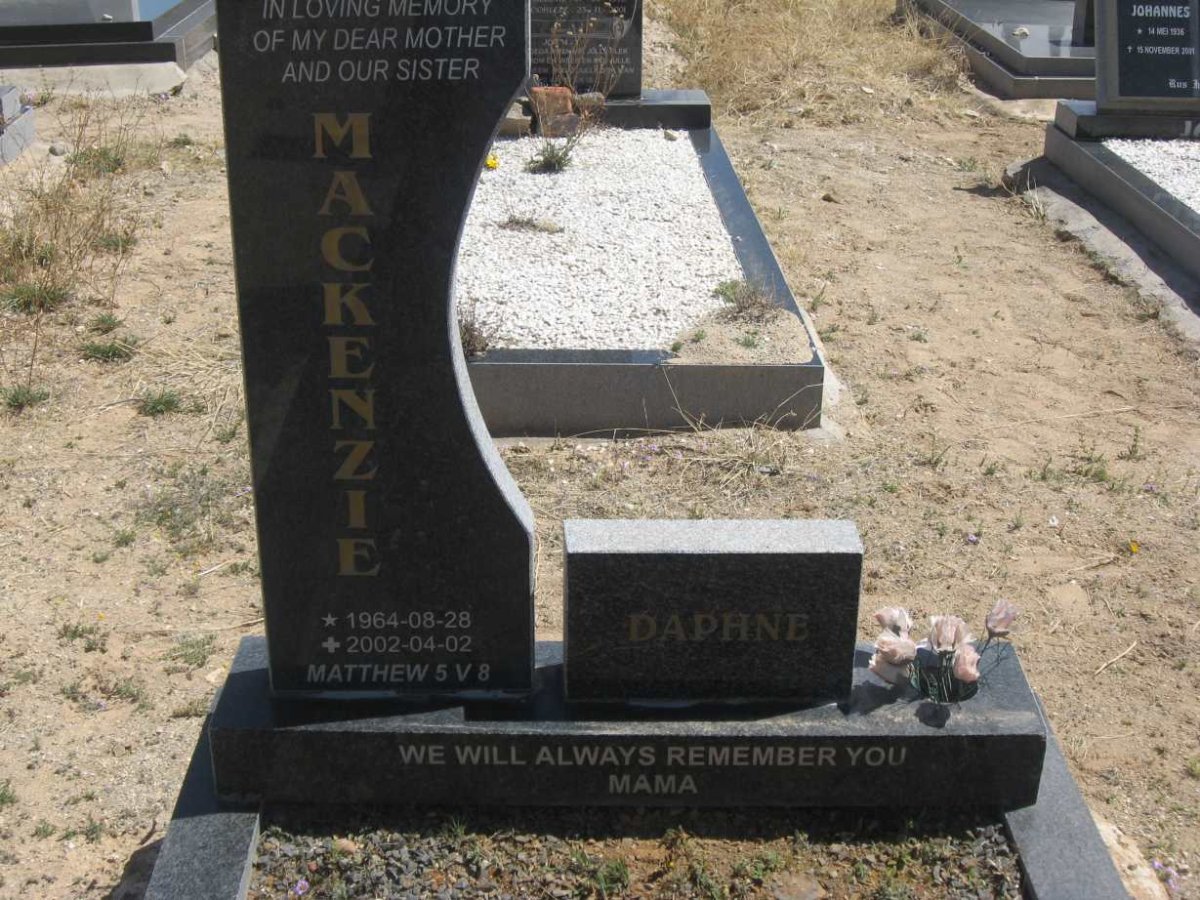 MACKENZIE Daphne 1964-2002
