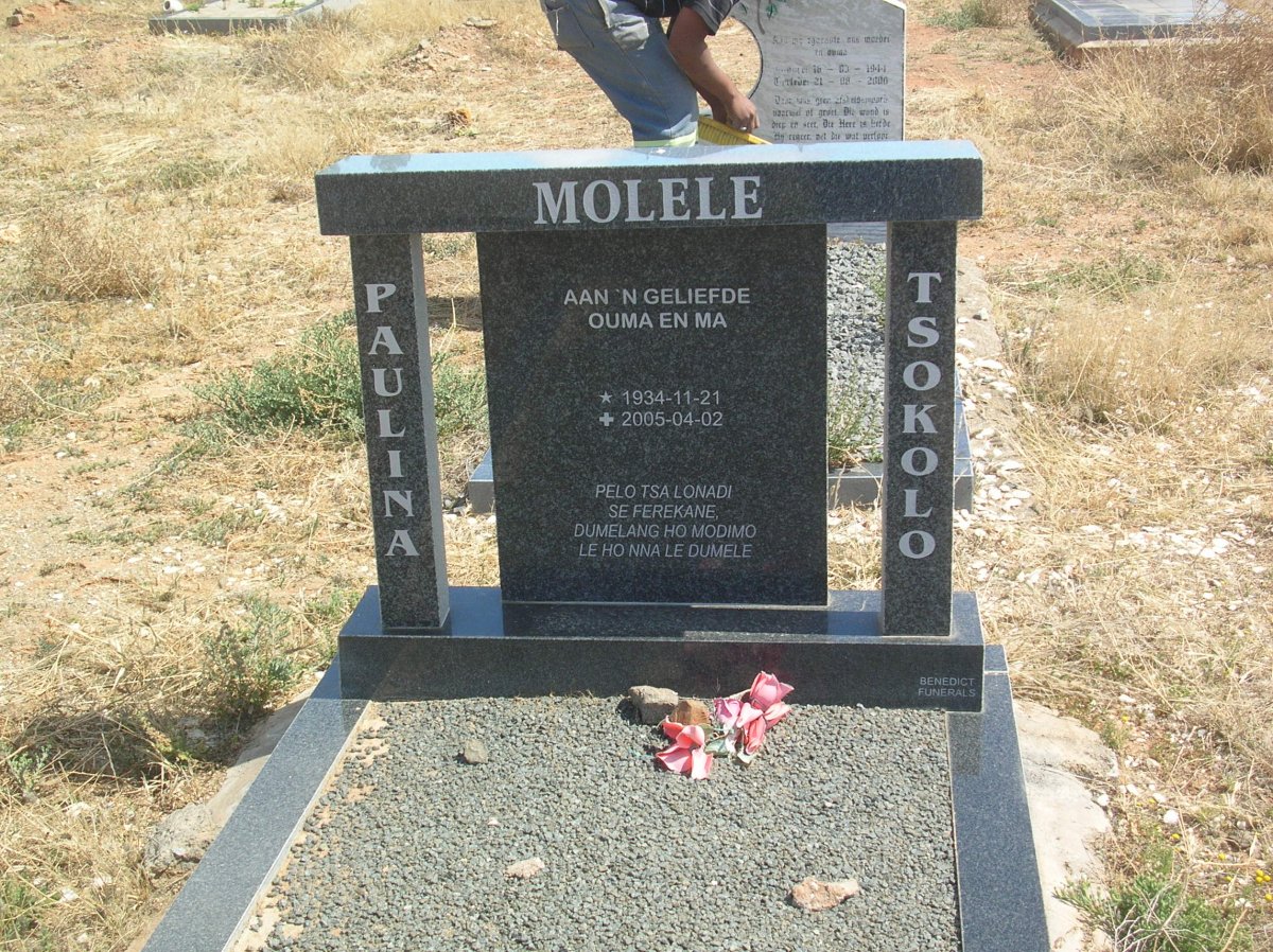 MOLELE Paulina Tsokolo 1934-2005