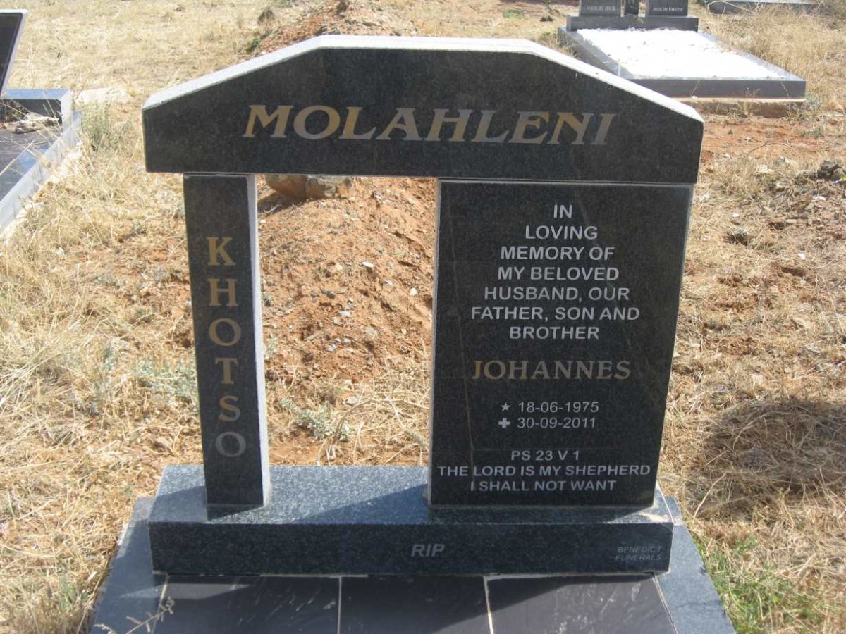 MOLAHLENI Khotso Johannes 1975-2011