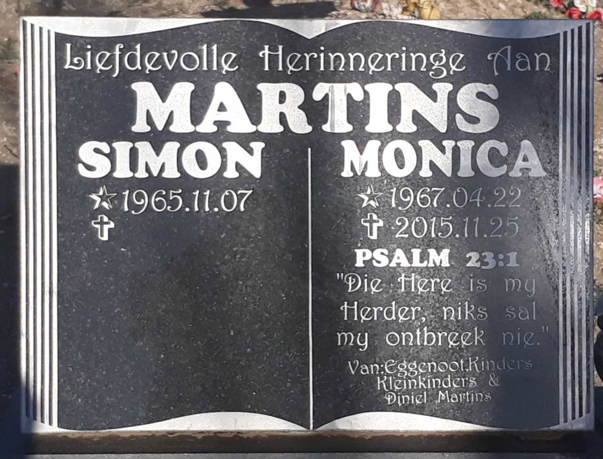 MARTINS Simon 1965- &amp; Monica 1967-2015