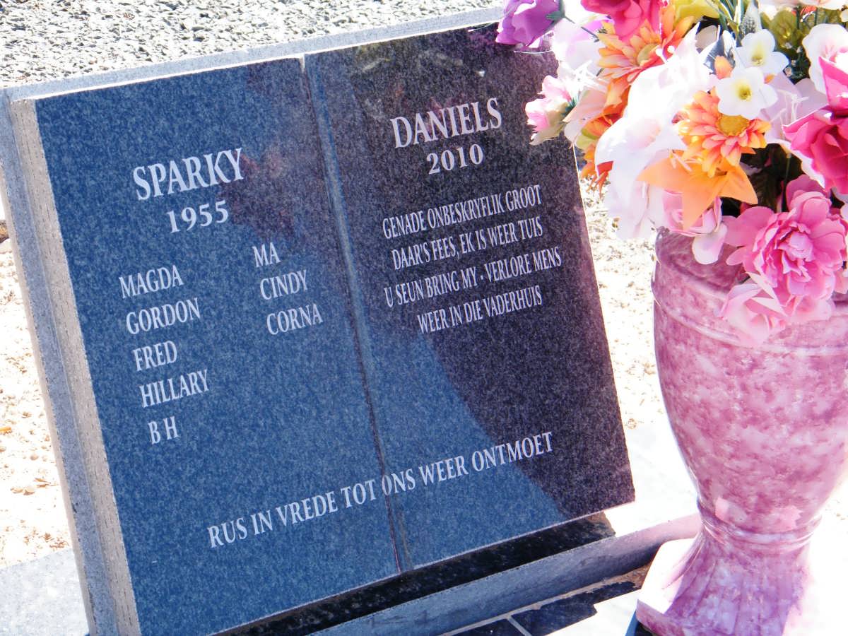 DANIELS Sparky 1955-2010