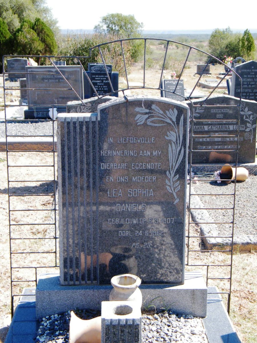 DANIELS Lea Sophia nee LOUW 1907-1962