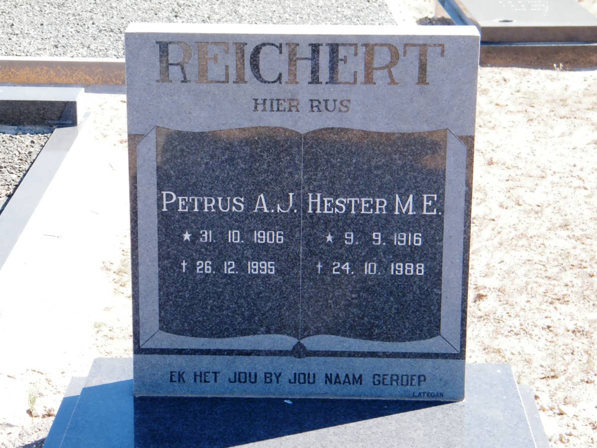 REIGHERT Petrus A.J. 1906-1995 &amp; Hester M.E. 1916-1988