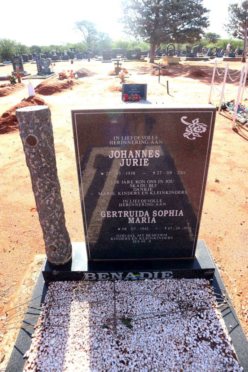 BENADIE Johannes Jurie 1938-2011 & Gertruida Sophia Maria 1942-2016