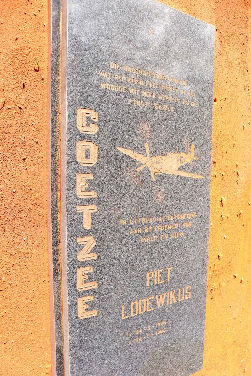 COETZEE Piet Lodewikus 1926-1995