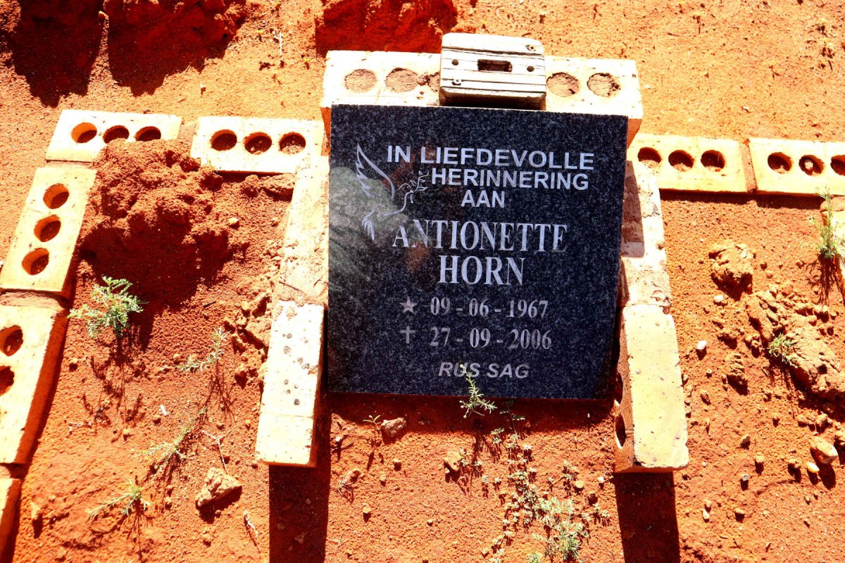 HORN Antionette 1967-2006