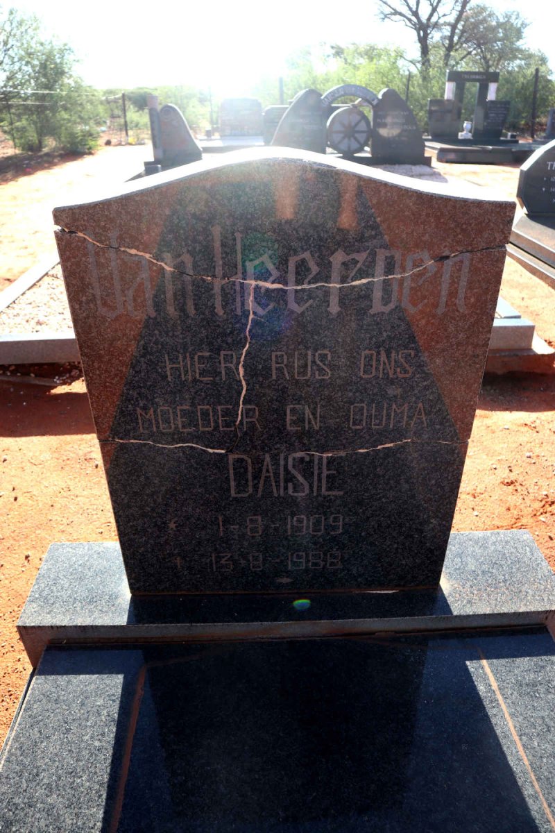 HEERDEN Daisie, van 1909-1988
