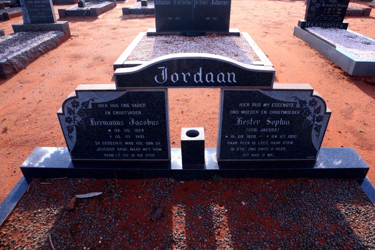 JORDAAN Hermanus Jacobus 1924-1993 & Hester Sophia JACOBS 1928-1990