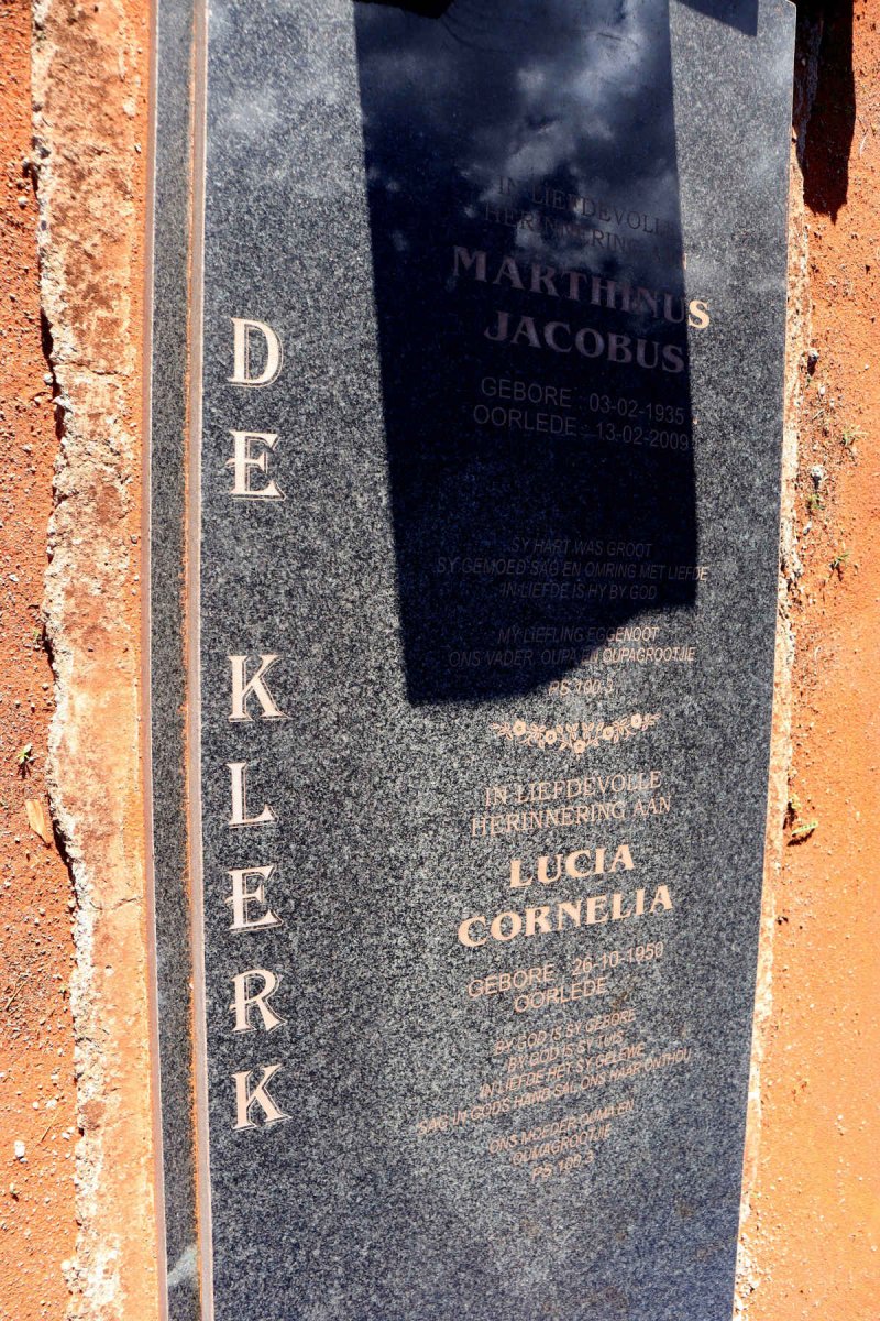 KLERK Ernst Jacobus, de 1975-2010 :: DE KLERK Marthinus Jacobus 1935-2009 & Lucia Cornelia 1950- _2