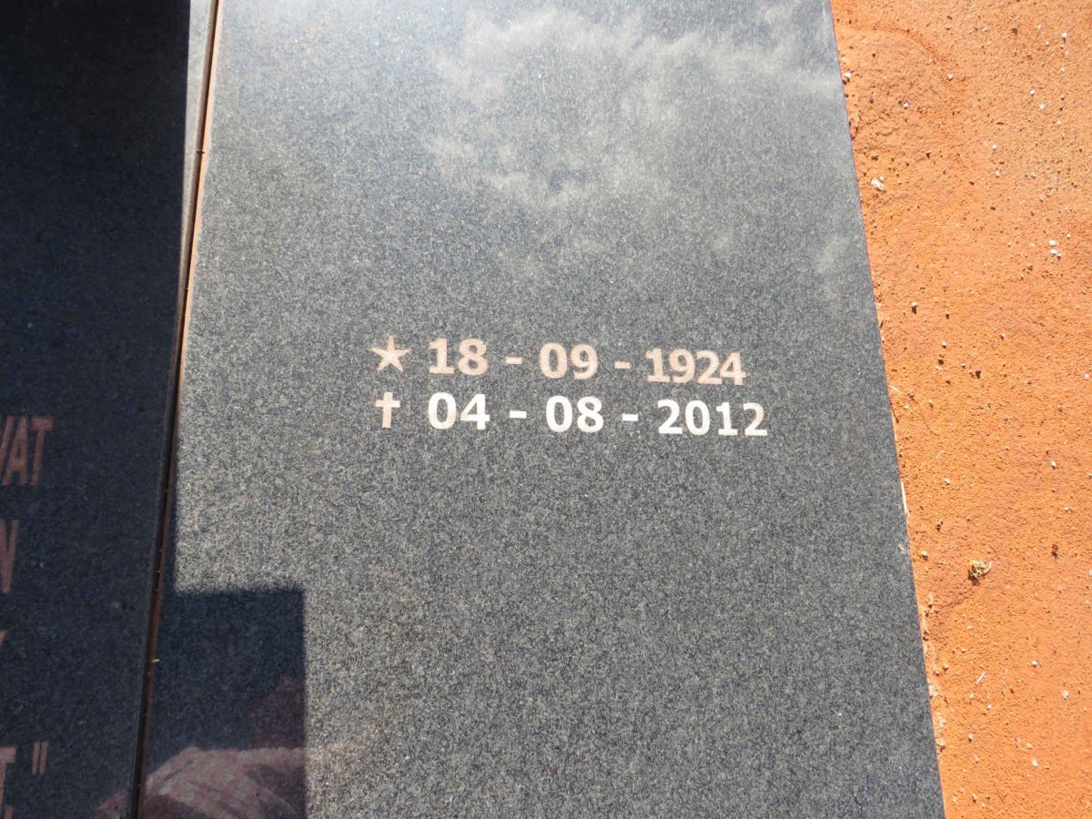 PEENS Dolf 1921-2004 & Martha 1924-2012 _3