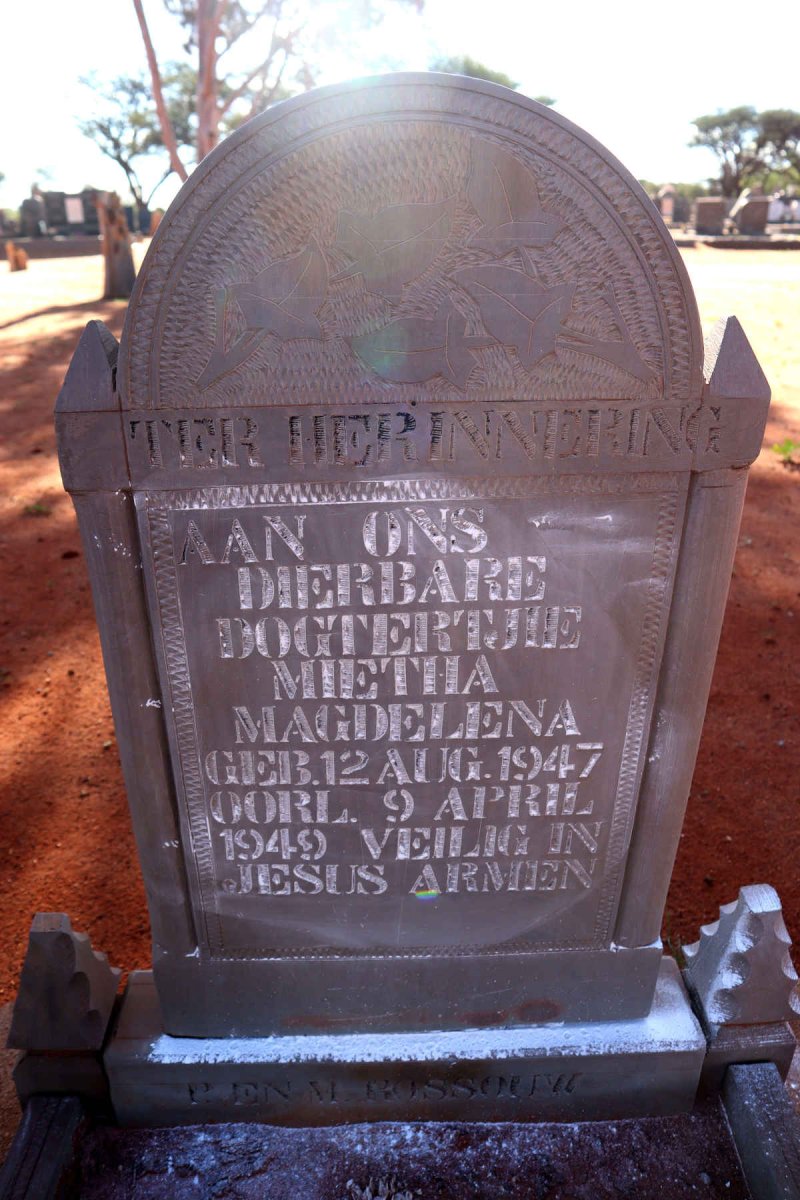ROSSOUW Mietha Magdelena 1947-1949