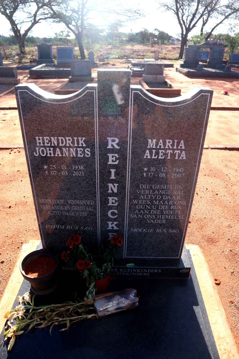 REINECKE Hendrik Johannes 1938-2021 & Maria Aletta 1941-2007
