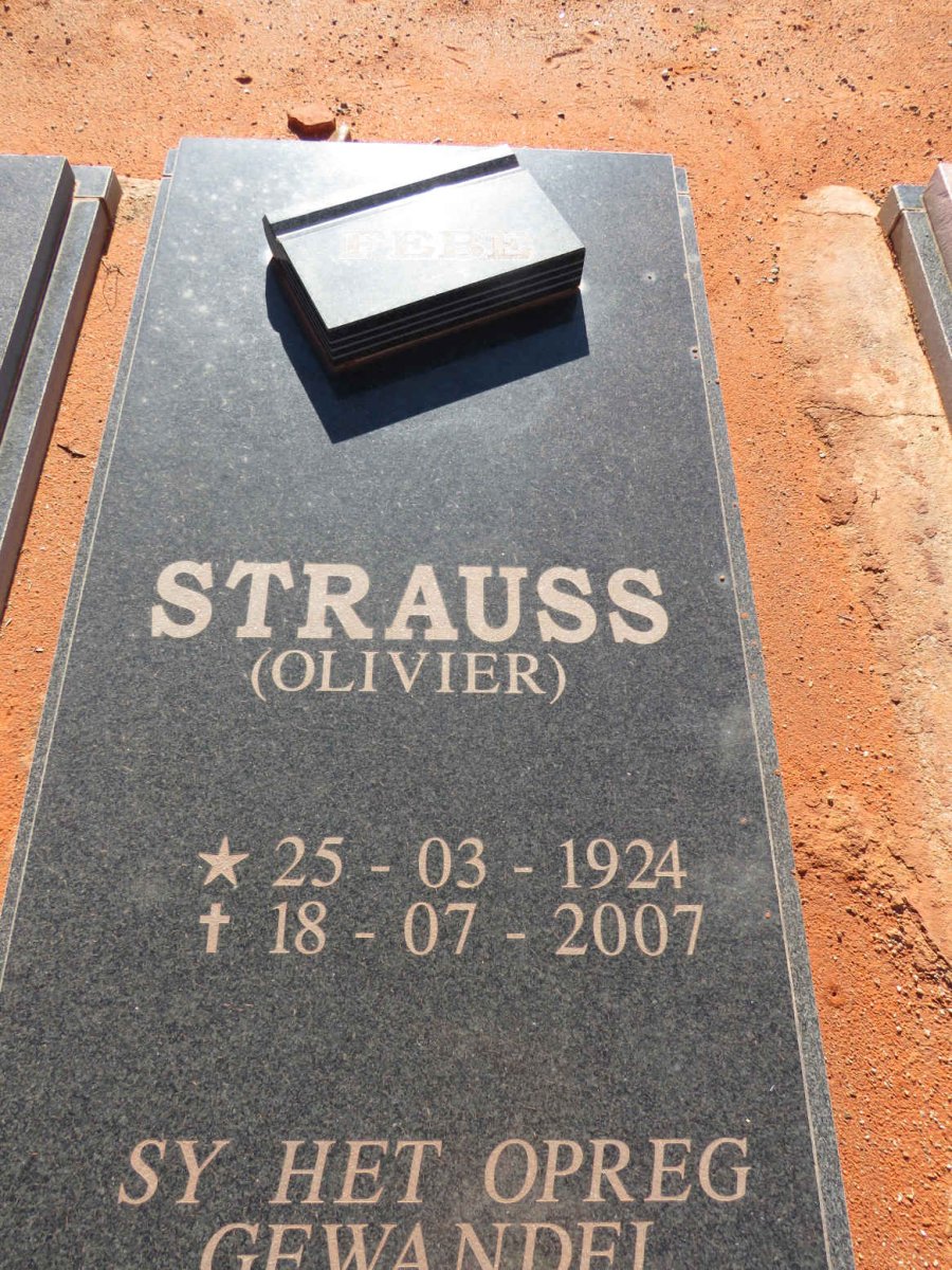 STRAUSS Febe nee OLIVIER 1924-2007 _1