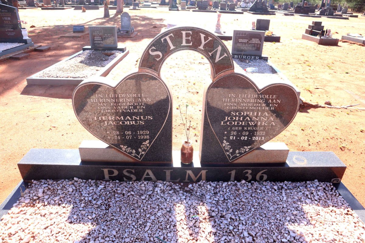 STEYN Hermanus Jacobus 1929-1998 & Sophia Johanna Lodewika KRUGER 1932-2013