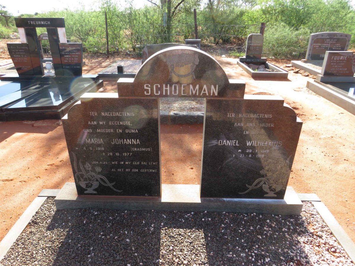 SCHOEMAN Daniel Wilhelmus 1919-1988 & Maria Johanna ERASMUS 1918-1977 _1