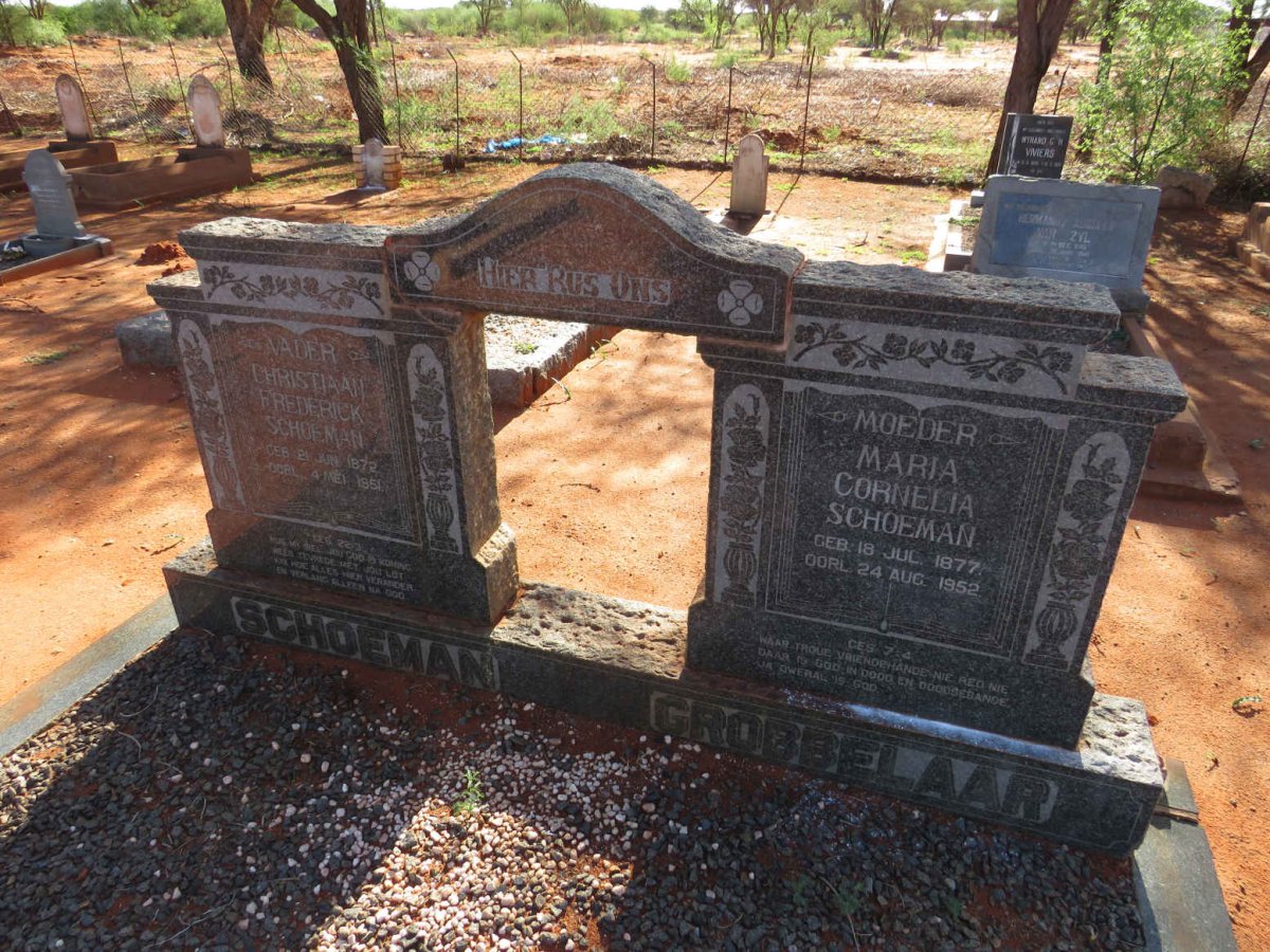 SCHOEMAN Christiaan Frederick 1872-1951 & Maria Cornelia GROBBELAAR 1877-1952