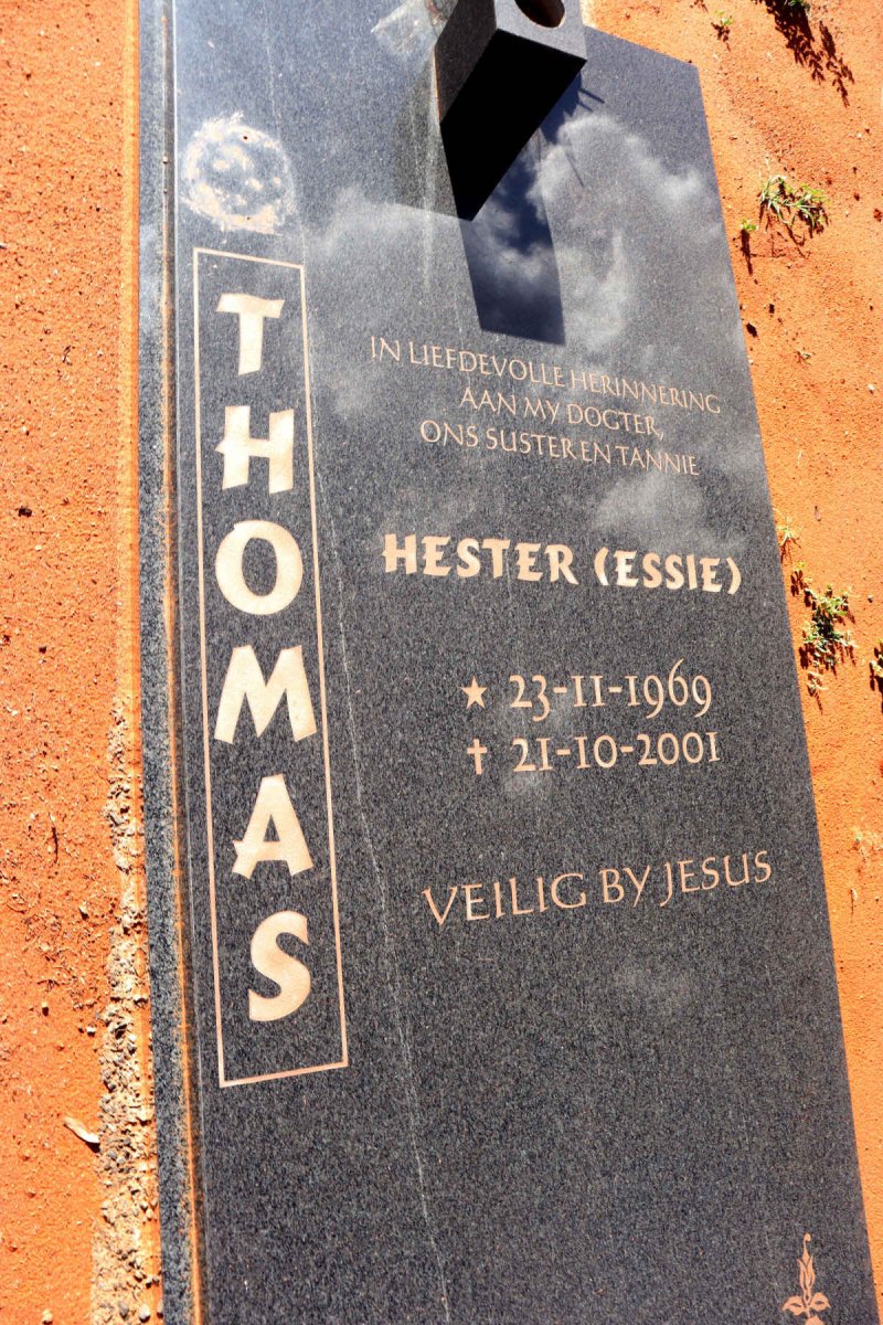 THOMAS Hester 1969-2001 