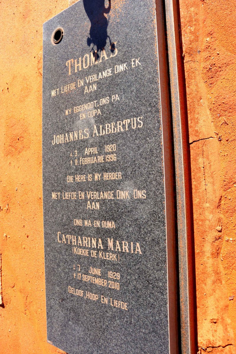THOMAS Johannes Albertus 1920-1996 & Catharina Marie DE KLERK 1929-2010 
