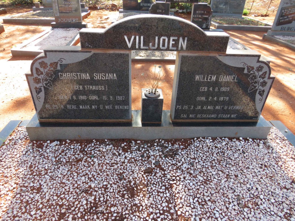 VILJOEN Willem Daniel 1909-1979 & Christina Susana STRAUSS 1910-1987