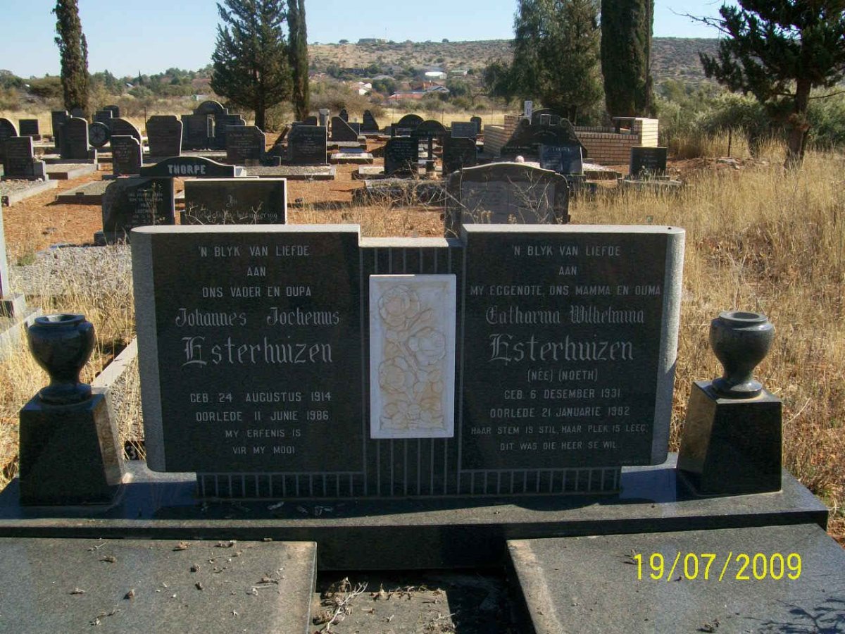 ESTERHUIZEN Johannes Jochemus 1914-1986 &amp; Catharina Wilhelmina NOETH 1931-1982