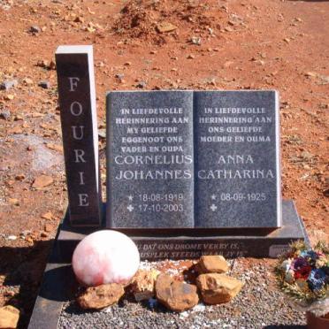 FOURIE Cornelius Johannes 1919-2003 &amp; Anna Catharina 1925-