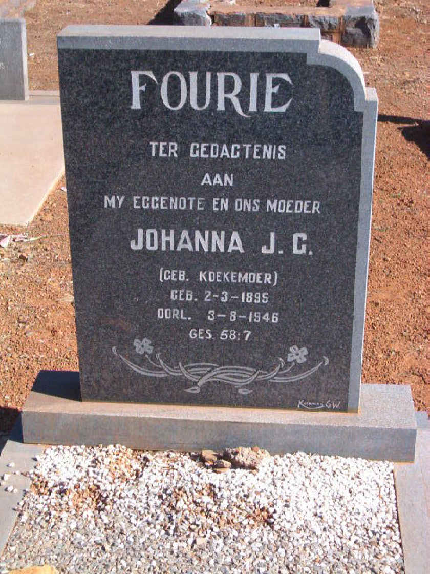 FOURIE Johanna J.G. neé KOEKEMOER 1895-1946