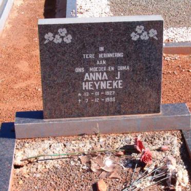 HEYNEKE Anna J. 1927-1996