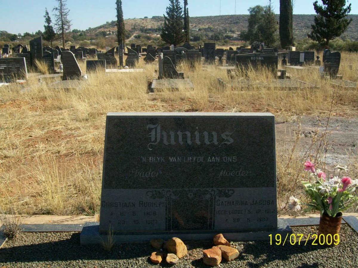 JUNIUS Christiaan Rudolph 1908-1987 &amp; Catharina Jacoba 1912-1987