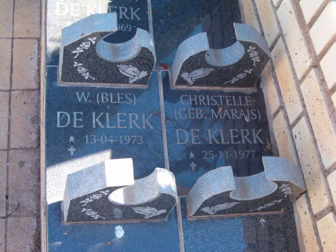 KLERK W., de 1973- &amp; Christelle MARAIS 1977-