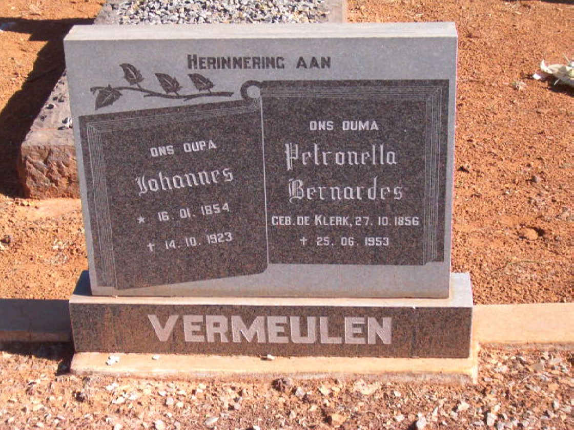 VERMEULEN Johannes 1854-1923 &amp; Petronella Bernardes 1856-1953
