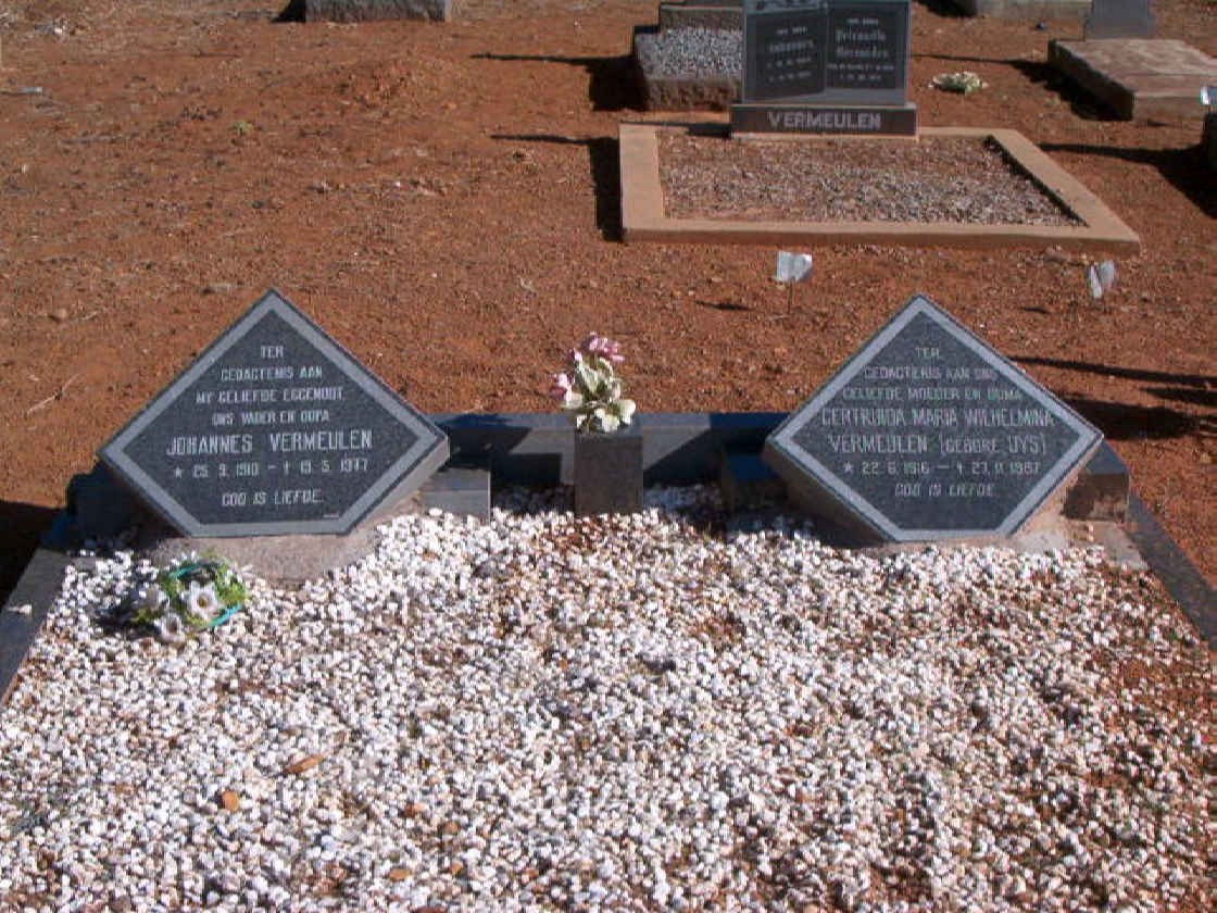 VERMEULEN Johannes 1910-1977 &amp; Gertruida Maria Wilhelmina UYS 1916-1987
