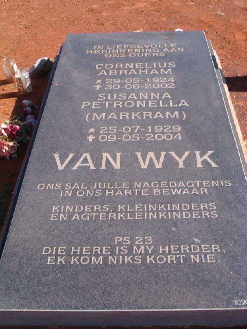 WYK Cornelius Abraham, van 1924-2002 &amp; Susanna Petronella MARKRAM 1929-2004
