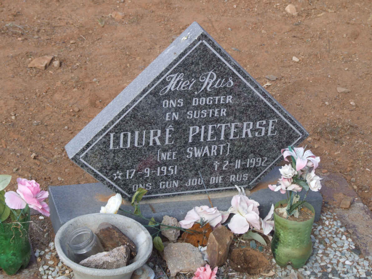 PIETERSE Lourê nee SWART 1951-1992