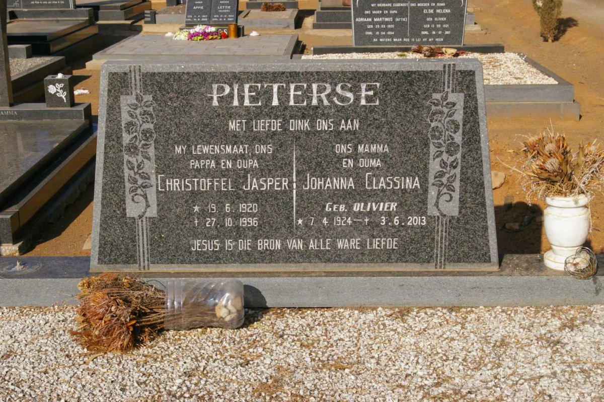 PIETERSE Christoffel Jasper 1920-1996 &amp; Johanna Classina OLIVIER 1924-2013