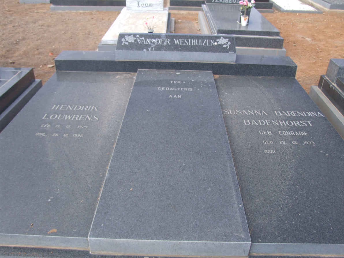WESTHUIZEN Hendrik Louwrens, van der 1925-1996 &amp; Susanna Barendina Badenhorst CONRADIE 1933-