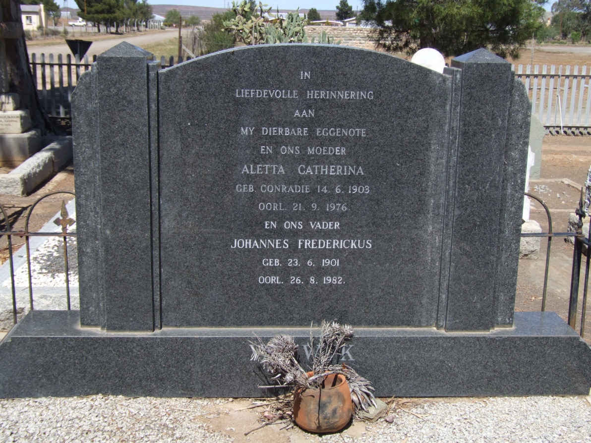 WYK Johannes Frederickus, van  1901-1982 &amp; Aletta Catherina CONRADIE 1903-1976