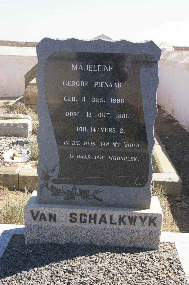 SCHALKWYK Ockert Gerbrandt, van 1891-1960 &amp; Madeleine PIENAAR 1898-1981