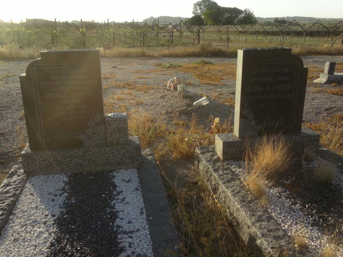 HOUGH Michael Nicolaas 1??3-19?? &amp; Helena A.J. 1903-19??