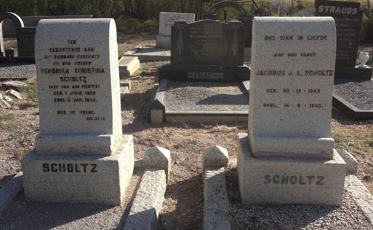 SCHOLTZ Jacobus J.L. 1865-1963 &amp; Hendrika Christina VAN DER MERWE 1869-1933