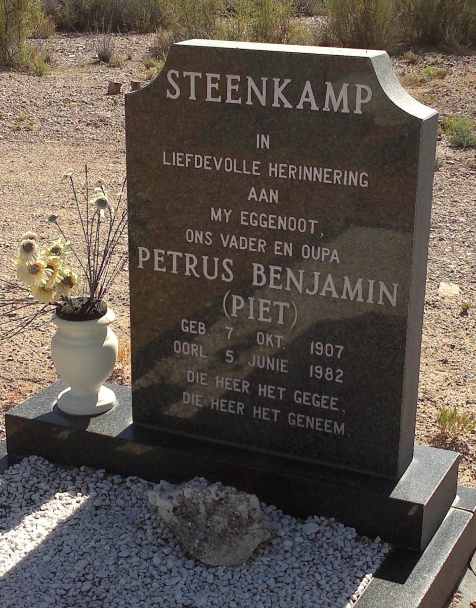 STEENKAMP Petrus Benjamin 1907-1982