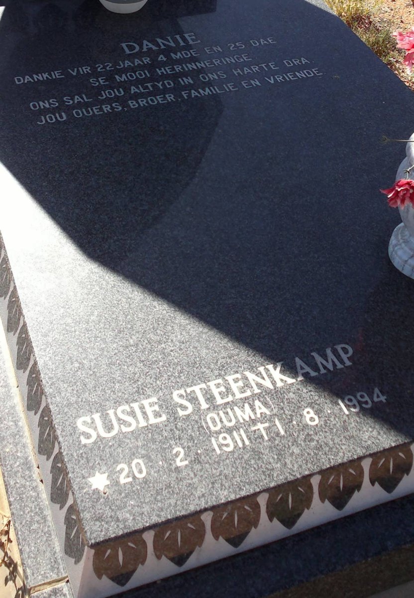 STEENKAMP Susie 1911-1994