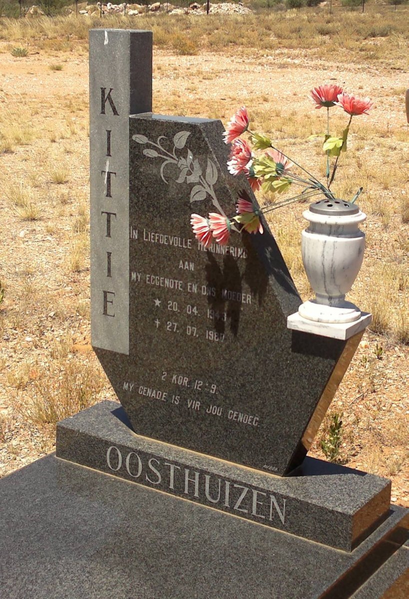 OOSTHUIZEN Kittie 1943-1989