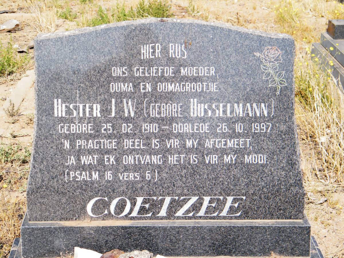 COETZEE Hester J.W. nee HUSSELMANN 1910-1997