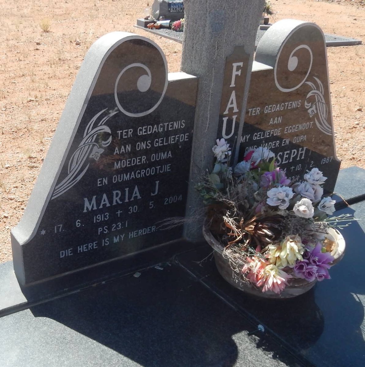 FAUL Joseph 1904-1987 &amp; Maria J. 1913-2004