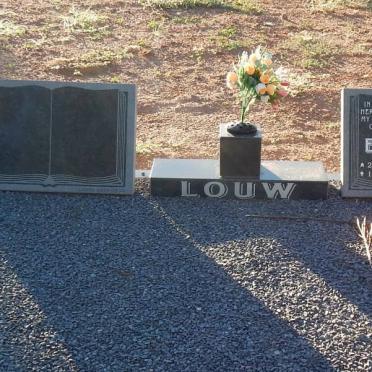 LOUW Elsa 1954-2012