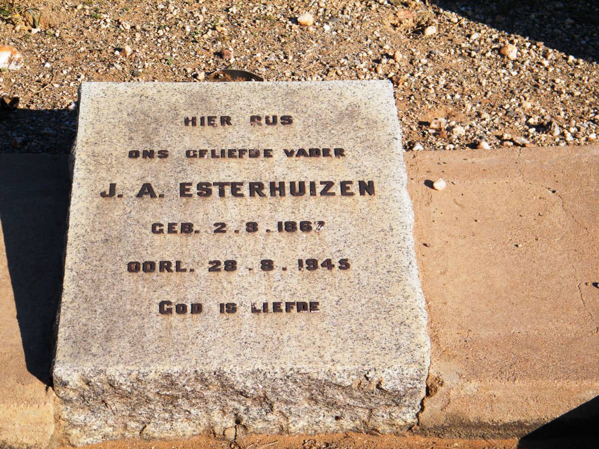 ESTERHUIZEN J.A. 1867-1945