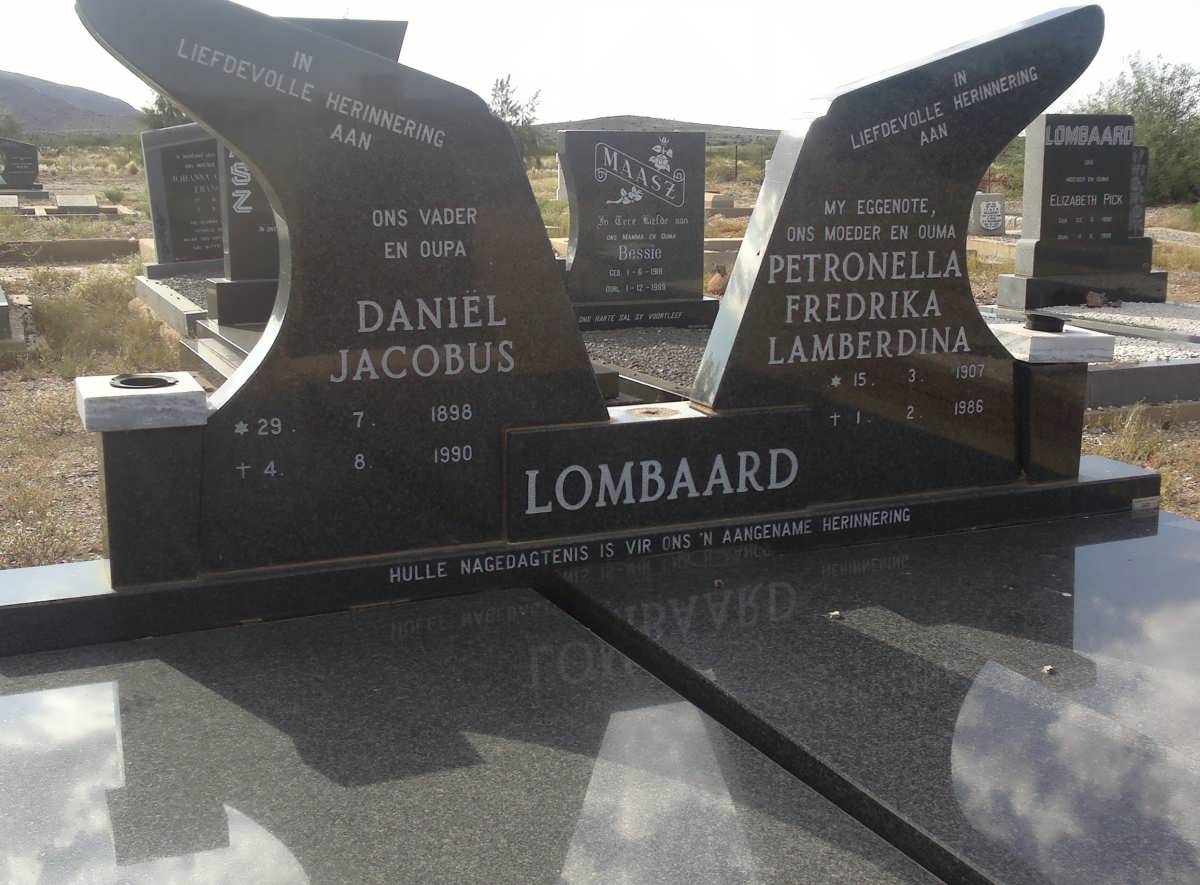 LOMBAARD Daniel Jacobus 1898-1990 &amp; Petronella Fredrika Lamberdina 1907-1986