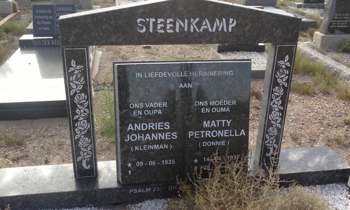 STEENKAMP Andries Johannes 1935-  &amp; Matty Petronella 1937-2000