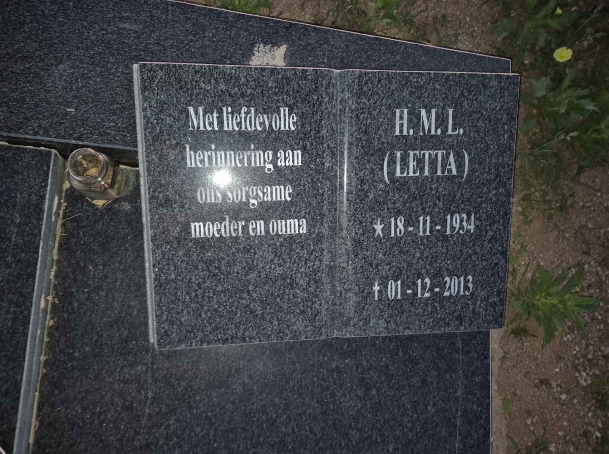 WESTHUIZEN J.H., van der 1932-2010 & H.M.L. 1934-2013_2