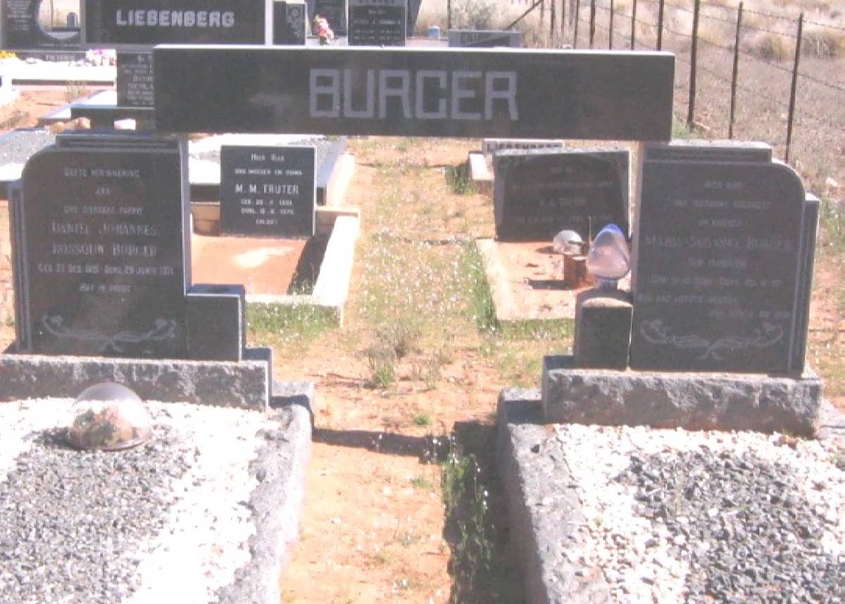 BURGER Daniel Johannes Rossouw 1891-1971 &amp;  Maria Susanna HANEKOM 1890-1957